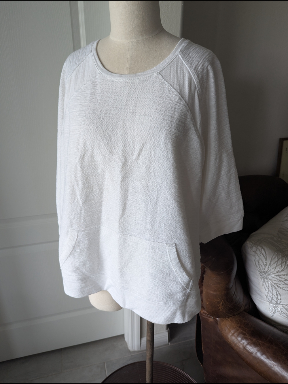 Christopher & Banks White Scoop Neck Pullover Sweatshirt